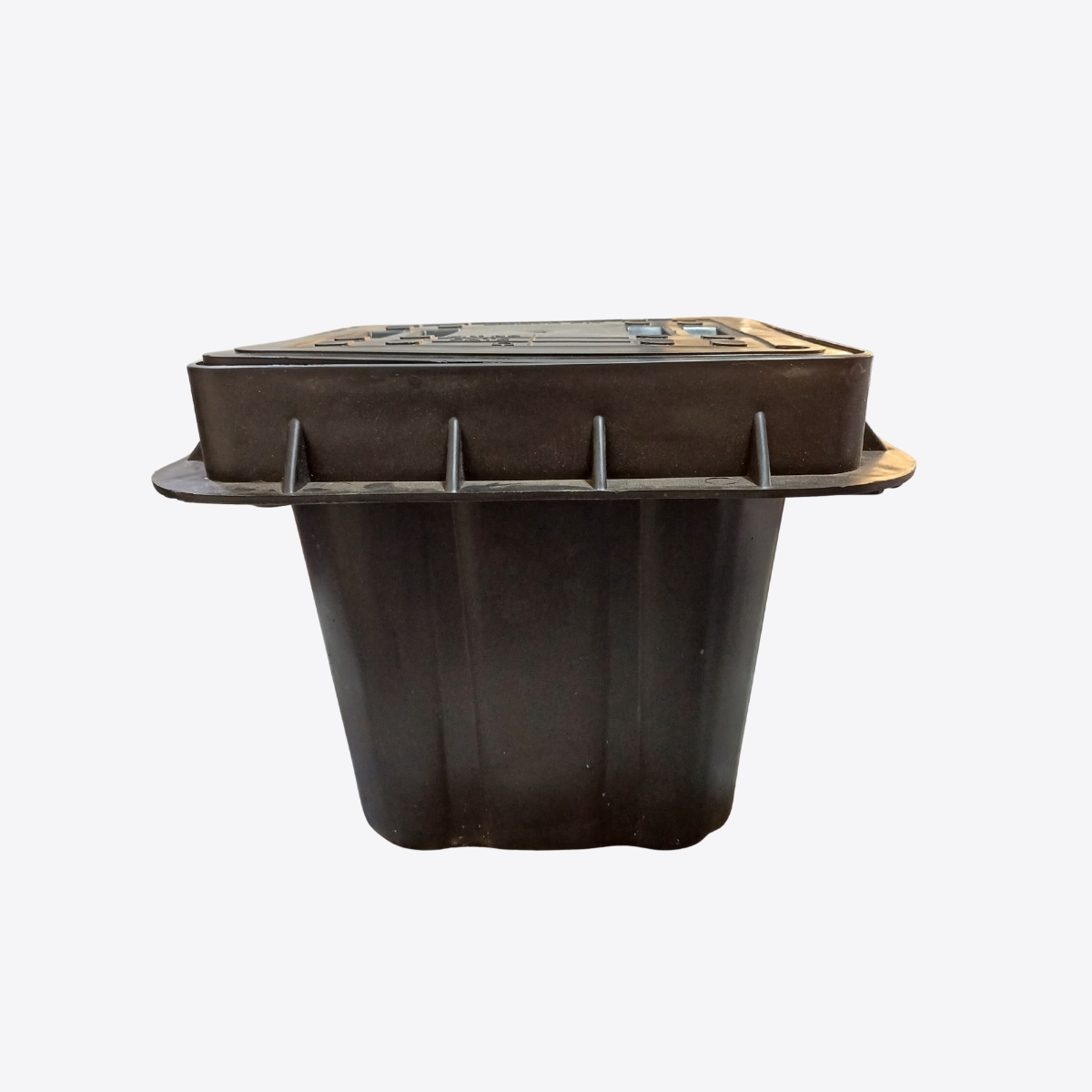 Earthing Pit with Cover (Round-PVC & Square-HDPE)